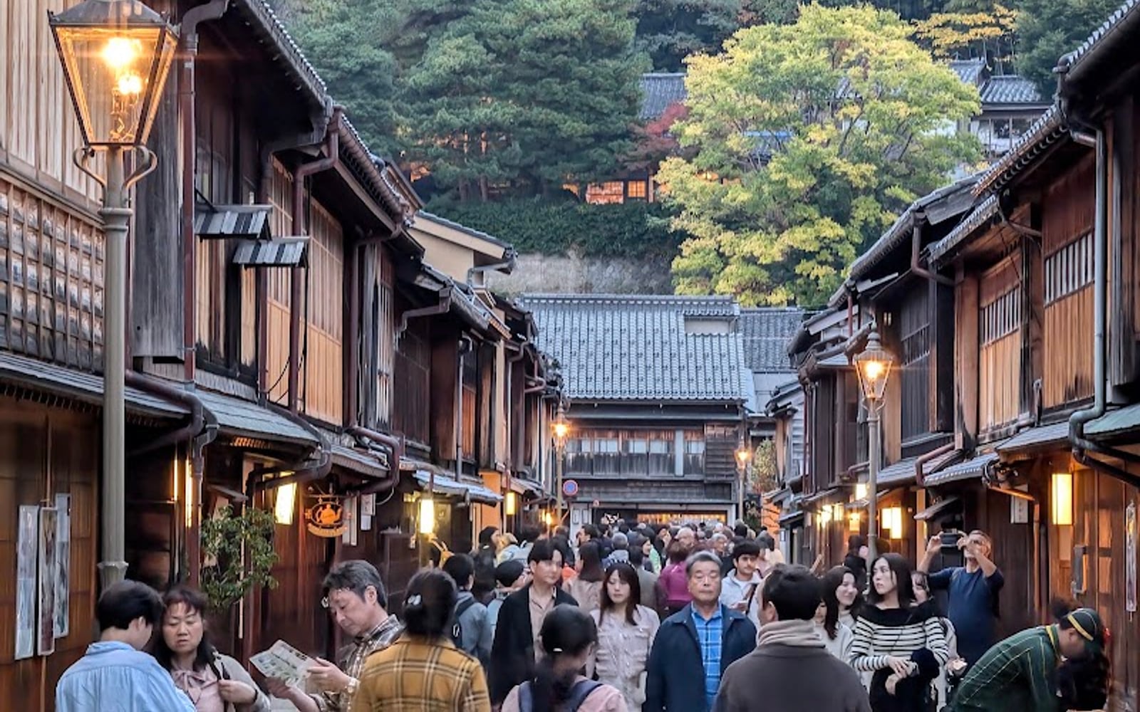 Wooden tea houses in Kanazawa's Higashi Chaya district