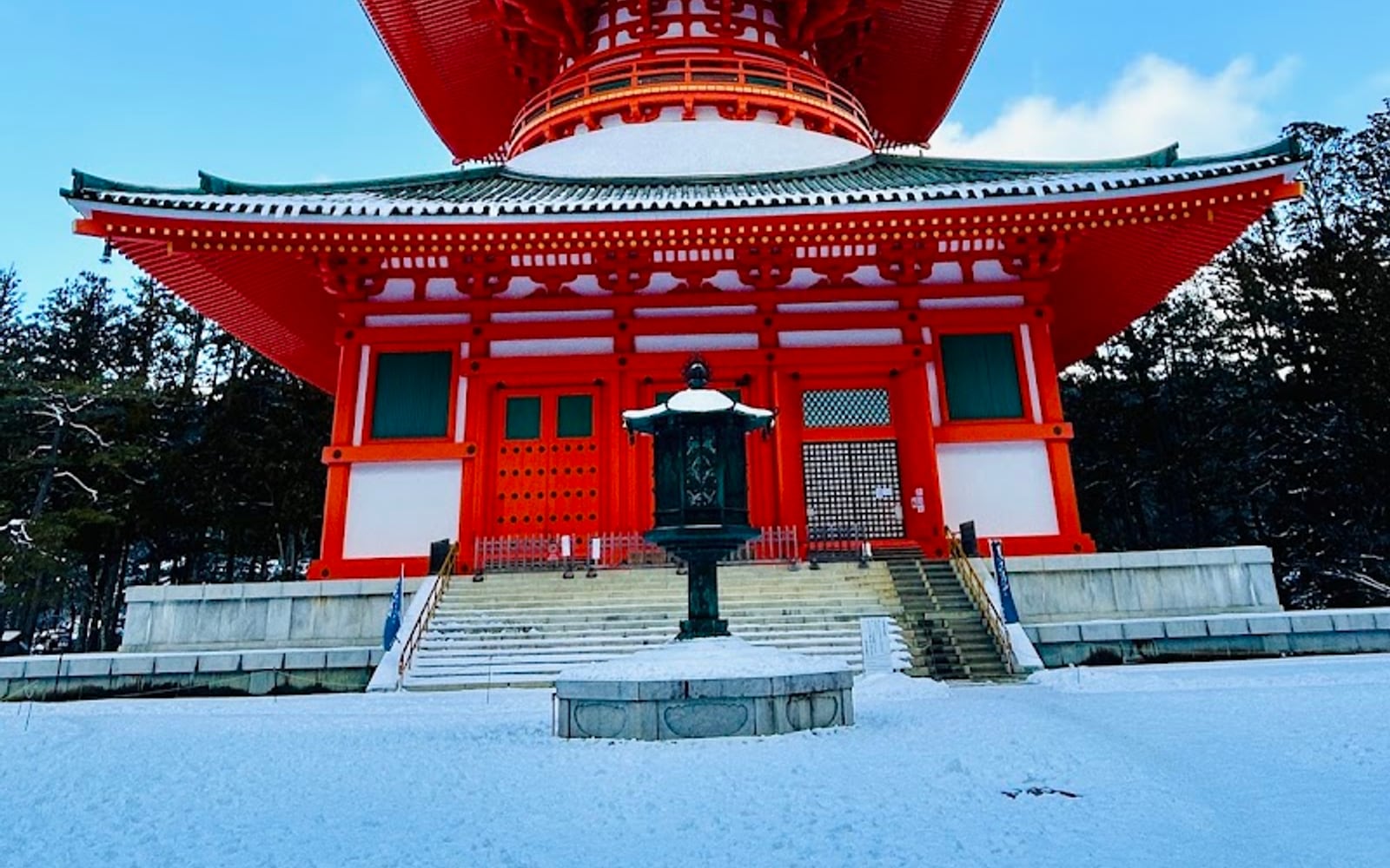 Konpon Daito pagoda at Danjo Garan on Koya-san